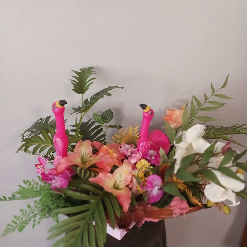 Arrangement - Picture 4 of 4